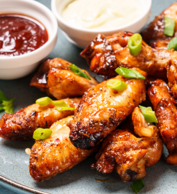 Frango: a prote�na que conecta culturas, conquista paladares, � estrela do Super Bowl nos EUA e em t