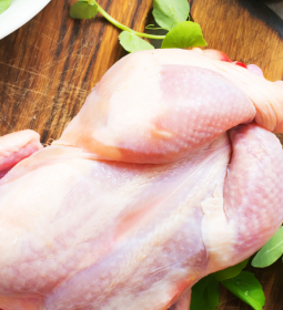 Na exporta��o, carne de frango salgada registra forte valoriza��o e supera pre�o dos industrializado