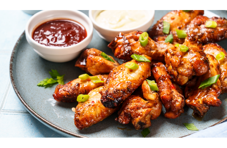 Frango: a prote�na que conecta culturas, conquista paladares, � estrela do Super Bowl nos EUA e em t